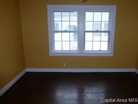 2413 S 7th Street St, Springfield, IL 62703 photo 4