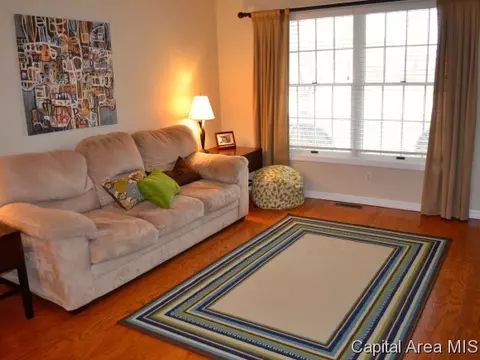 2541 Charlack, Springfield, IL 62704 photo 3