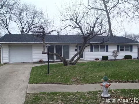 2150 Warwick, Springfield, IL 62704 photo 2