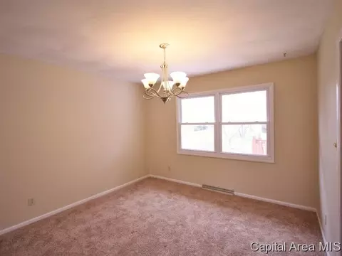 623 Kenyon, Springfield, IL 62704 photo 4