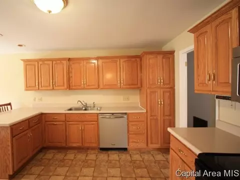 623 Kenyon, Springfield, IL 62704 photo 5