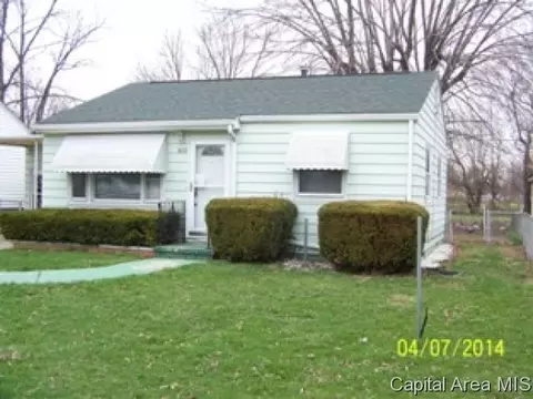 3033 Elm St, Springfield, IL 62702 photo 1