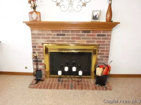 4512 Venetian Dr, Springfield, IL 62703 photo 11