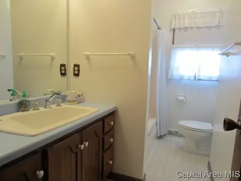 135 White Birch Rd, Springfield, IL 62712 photo 13