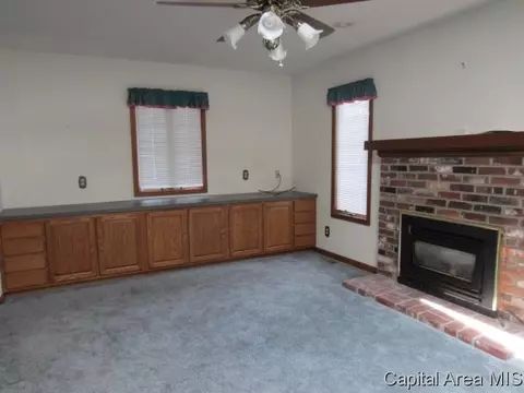 135 White Birch Rd, Springfield, IL 62712 photo 7