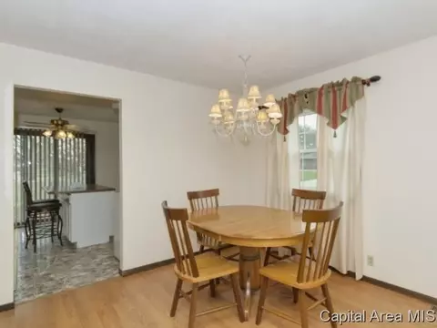 4 Carlsbad Ct, Springfield, IL 62712 photo 5