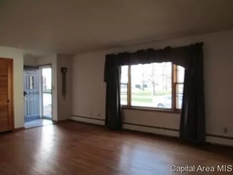 18 East Park, Winchester, IL 62694 photo 4