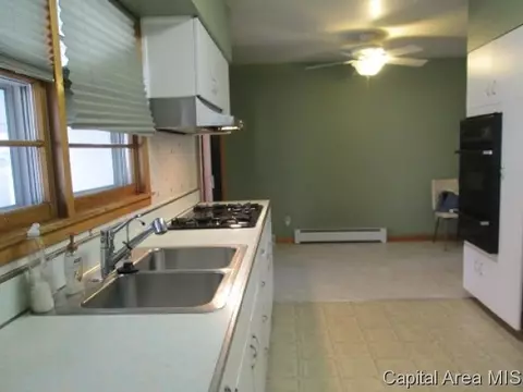 18 East Park, Winchester, IL 62694 photo 9