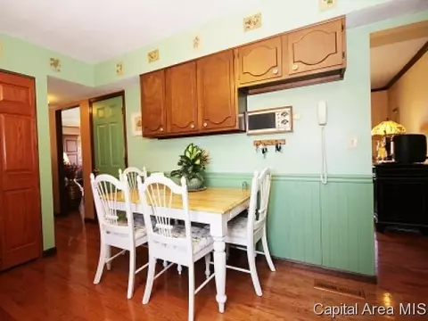 2316 Grinnell Dr, Springfield, IL 62704 photo 7