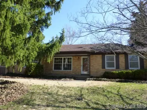 802 Outer Park Dr, Springfield, IL 62704 photo 2