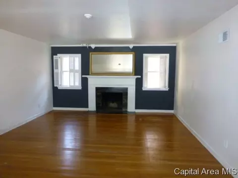 802 Outer Park Dr, Springfield, IL 62704 photo 3