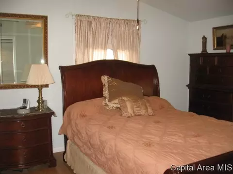 614 Kenyon Dr, Springfield, IL 62704 photo 7
