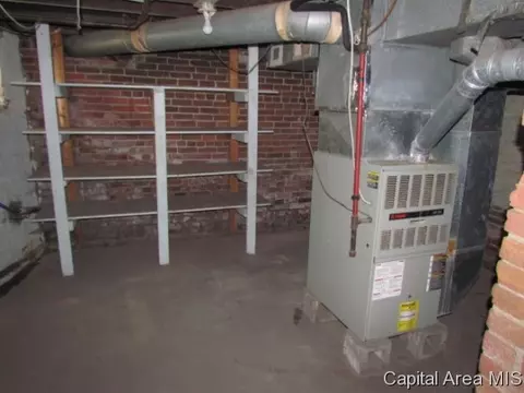 917 N 3rd St, Springfield, IL 62702 photo 15
