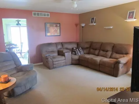 2621 Delaware, Springfield, IL 62702 photo 4