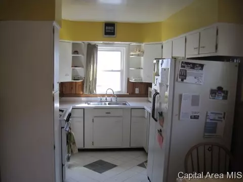 2336 S 4th St, Springfield, IL 62703 photo 4