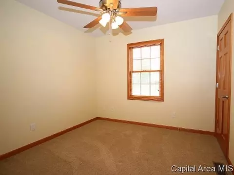 7401 Wentworth Dr, Springfield, IL 62711 photo 14