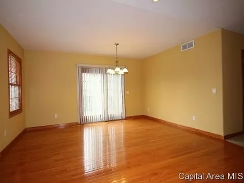 7401 Wentworth Dr, Springfield, IL 62711 photo 11