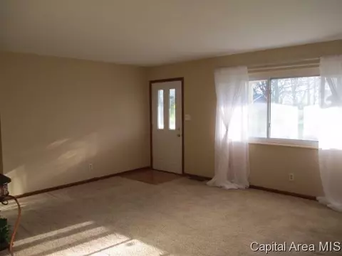 24 Birch Dr, Chatham, IL 62629 photo 3