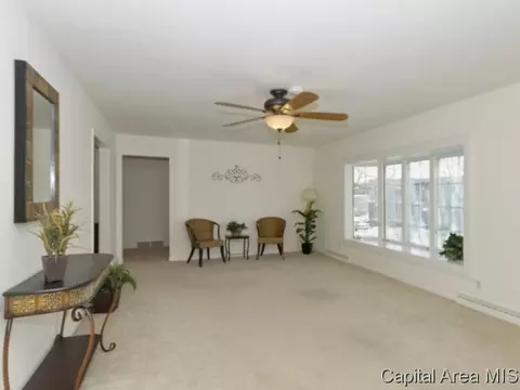 7 Karl Ln, Springfield, IL 62702 photo 5