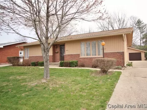 2420 Tamaroa, Springfield, IL 62702 photo 1