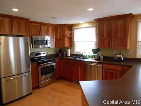 8025 Hunt Rd, Springfield, IL 62712 photo 4