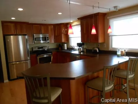 8025 Hunt Rd, Springfield, IL 62712 photo 3