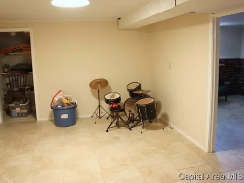 1800 Fairfield Dr, Springfield, IL 62702 photo 18