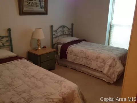 2624 Lindbergh Blvd, Springfield, IL 62704 photo 14