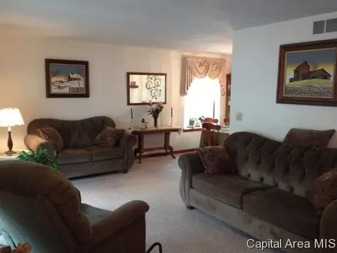 2624 Lindbergh Blvd, Springfield, IL 62704 photo 3