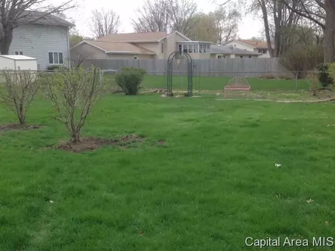 96 Drawbridge Rd, Springfield, IL 62704 photo 8