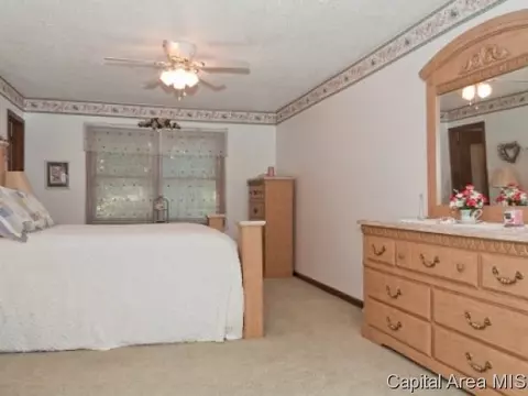1108 Steeplechase Ln, Springfield, IL 62712 photo 4