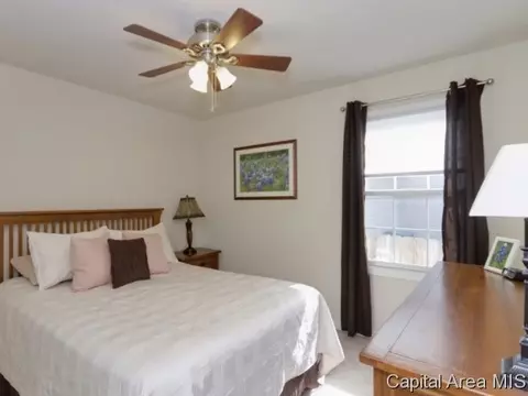 3700 Carney, Springfield, IL 62712 photo 3