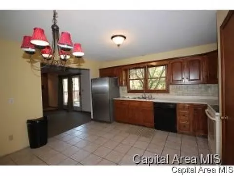 320 Old Tippecanoe Dr, Springfield, IL 62711 photo 3