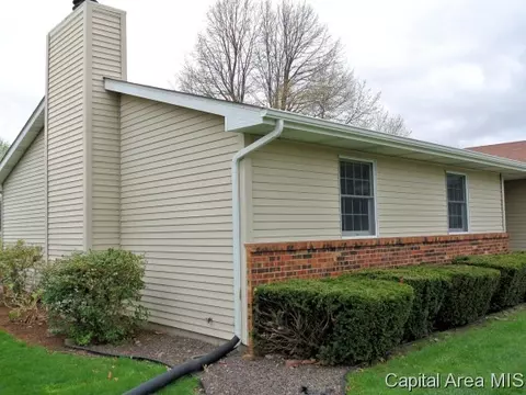 408 Barons Rd, Springfield, IL 62704 photo 4