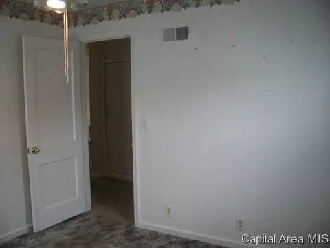 2233 S 1st, Springfield, IL 62704 photo 4