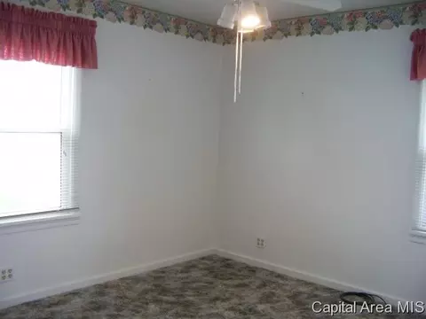 2233 S 1st, Springfield, IL 62704 photo 2