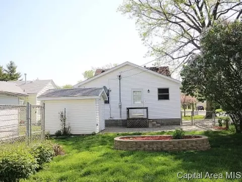 2339 S 14th St, Springfield, IL 62703 photo 3
