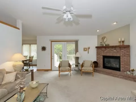 2805 Findley Dr, Springfield, IL 62704 photo 6