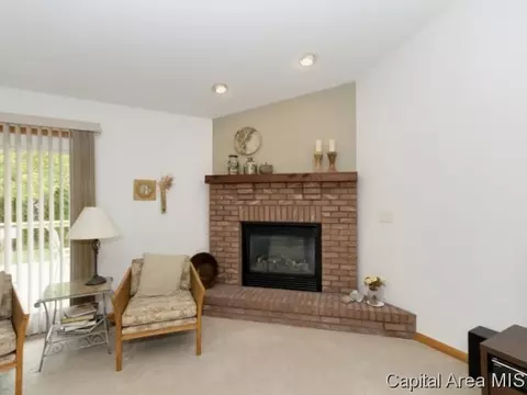 2805 Findley Dr, Springfield, IL 62704 photo 7