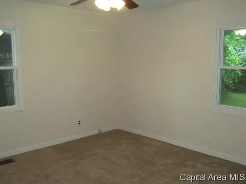 2400 E Dover Dr, Springfield, IL 62703 photo 11