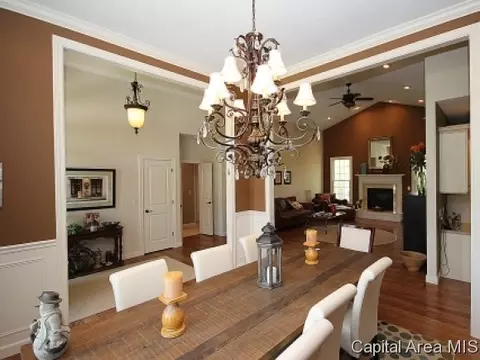 1637 Hoechester Rd, Springfield, IL 62712 photo 4