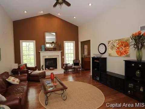 1637 Hoechester Rd, Springfield, IL 62712 photo 9