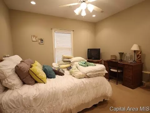 1637 Hoechester Rd, Springfield, IL 62712 photo 16