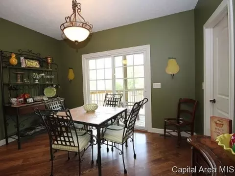 1637 Hoechester Rd, Springfield, IL 62712 photo 11