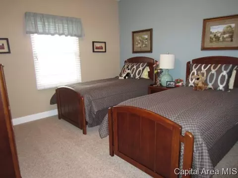 4816 Greenbriar Dr, Springfield, IL 62711 photo 12