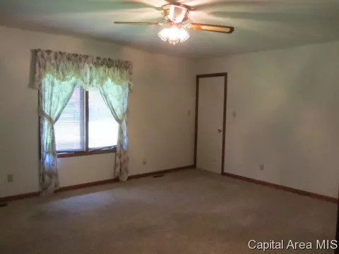 1900 Halifax, Springfield, IL 62703 photo 14
