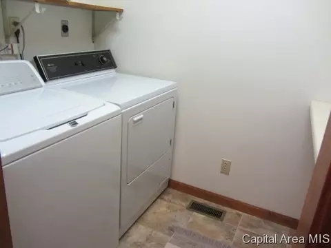 1900 Halifax, Springfield, IL 62703 photo 7