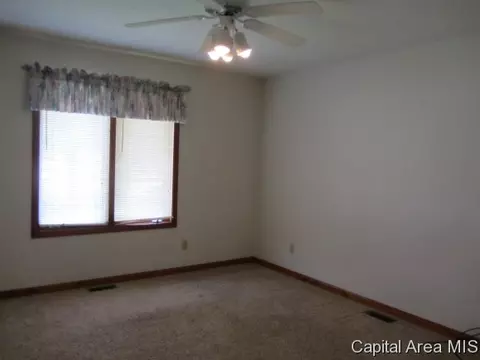 1900 Halifax, Springfield, IL 62703 photo 16