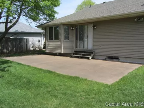 1900 Halifax, Springfield, IL 62703 photo 10