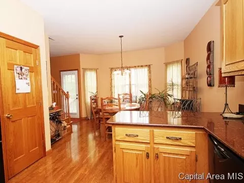 4201 Gaskell, Springfield, IL 62711 photo 8